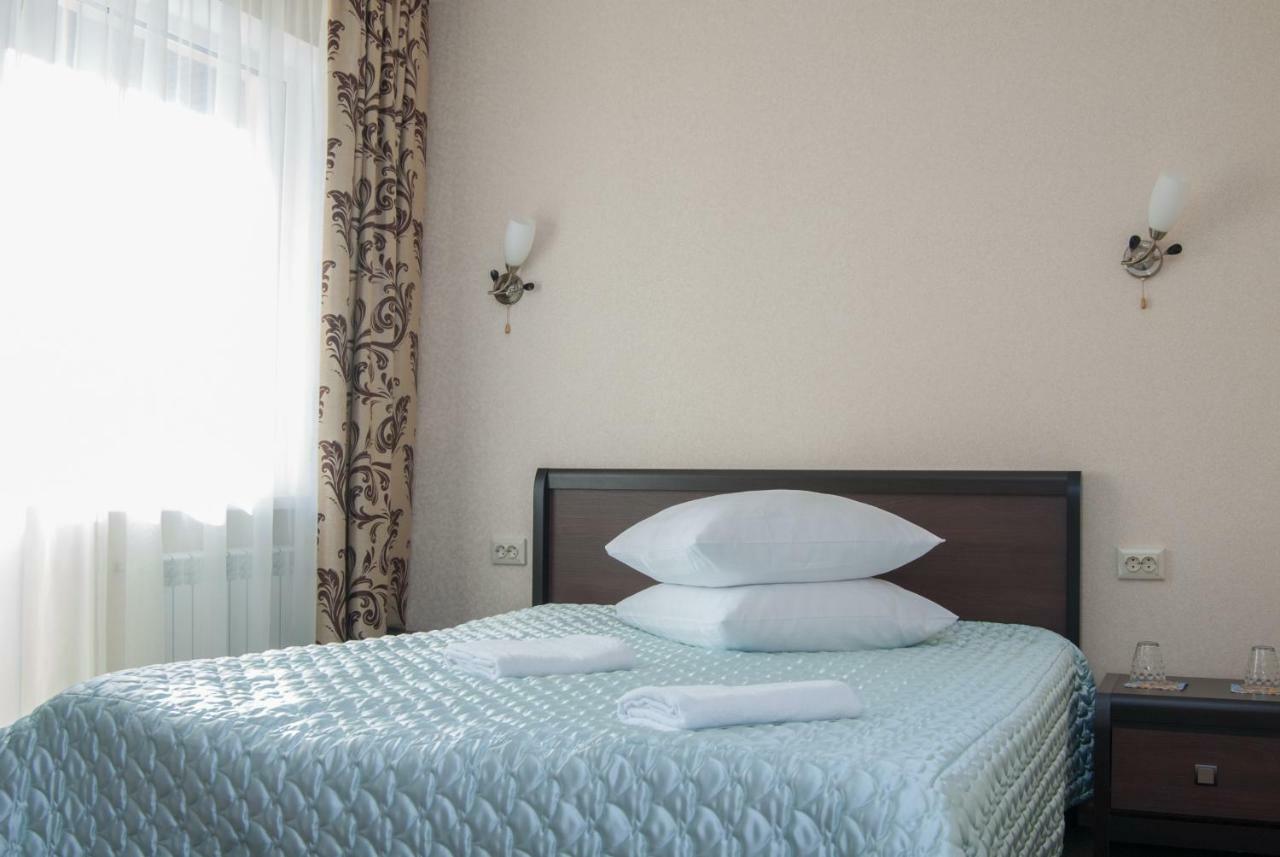 Hotel Veles Brovary